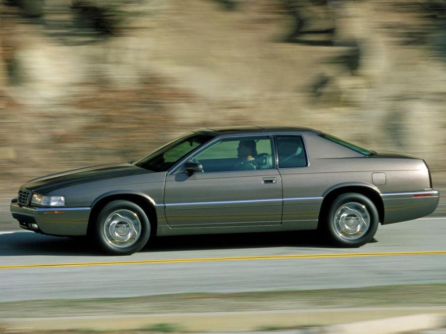  Cadillac Eldorado Touring Coupe 1995 года  (фото 18 из 24)
